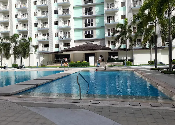 Foursphere Staycation *