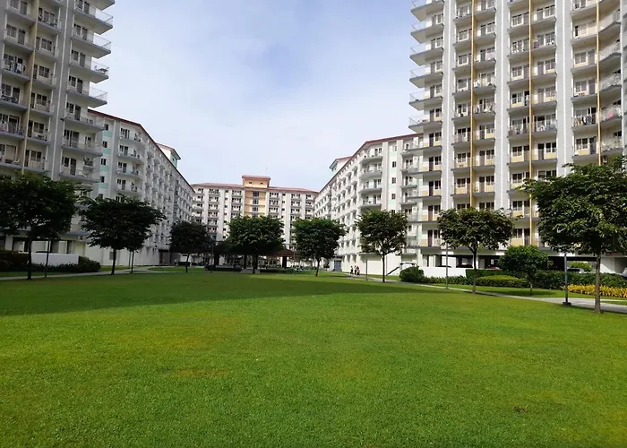 Foursphere Staycation Apartment *