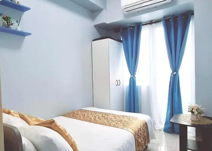 Foursphere Staycation *